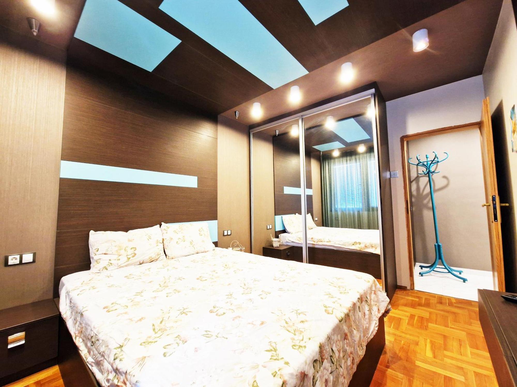 Central Apartment - Spacious Designer Property In 스타라 자고라 외부 사진