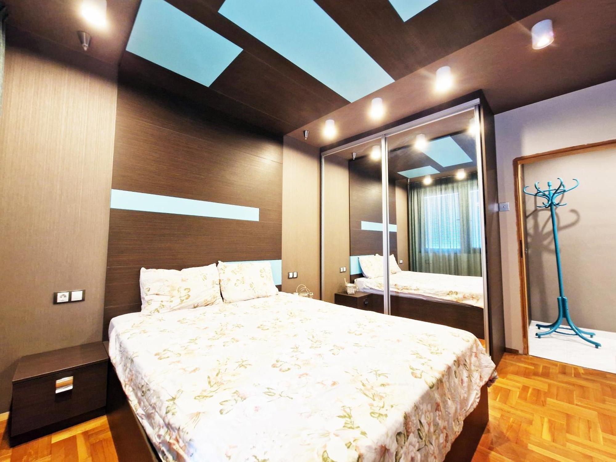 Central Apartment - Spacious Designer Property In 스타라 자고라 외부 사진